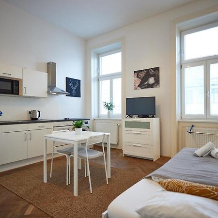 Apartamento Nice Studio Close To Metro III Viena Exterior foto